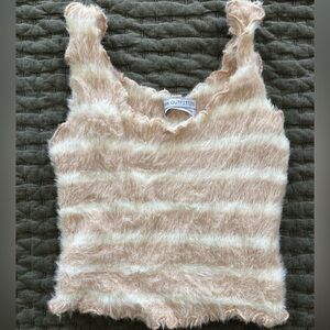 Fuzzy pink and white crop tank